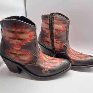 Brown and Red Western Ankle Boots with Zipper